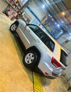 جیپ گراند شیرۆکی